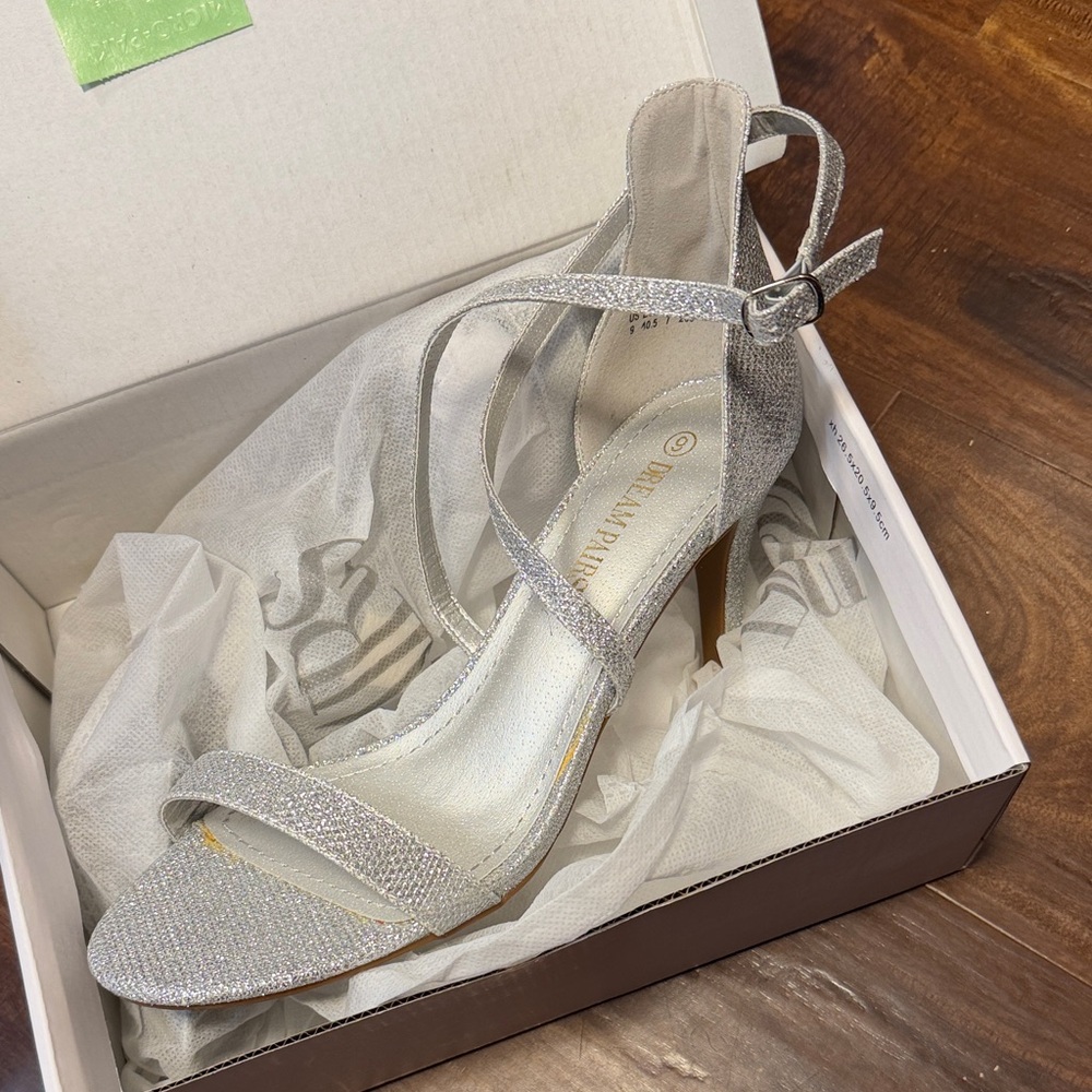 Dream Pairs Glittery Silver Heels